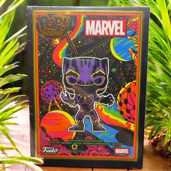 NEW Marvel Black Panther Funko Pop Enamel Pin Removable Stand Target Exclusive - Picture 2 of 4